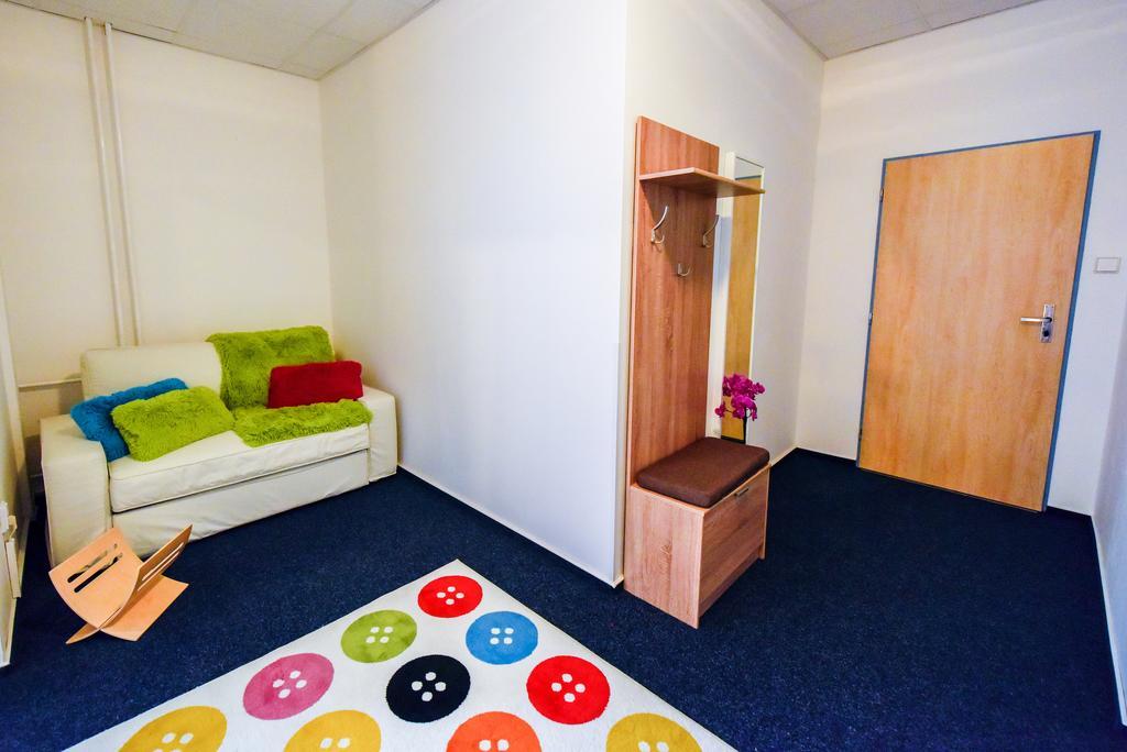 City Hostel Brno Modřice Eksteriør billede