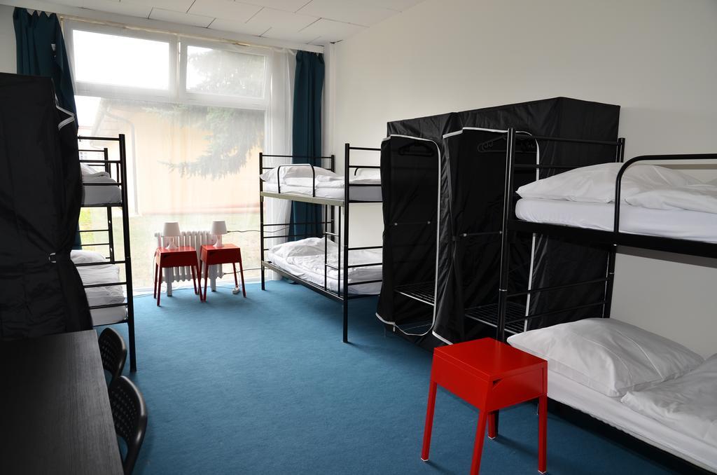 City Hostel Brno Modřice Eksteriør billede