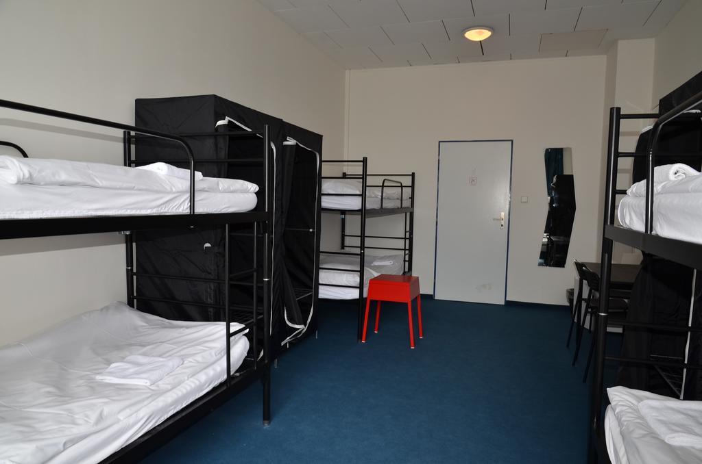City Hostel Brno Modřice Eksteriør billede