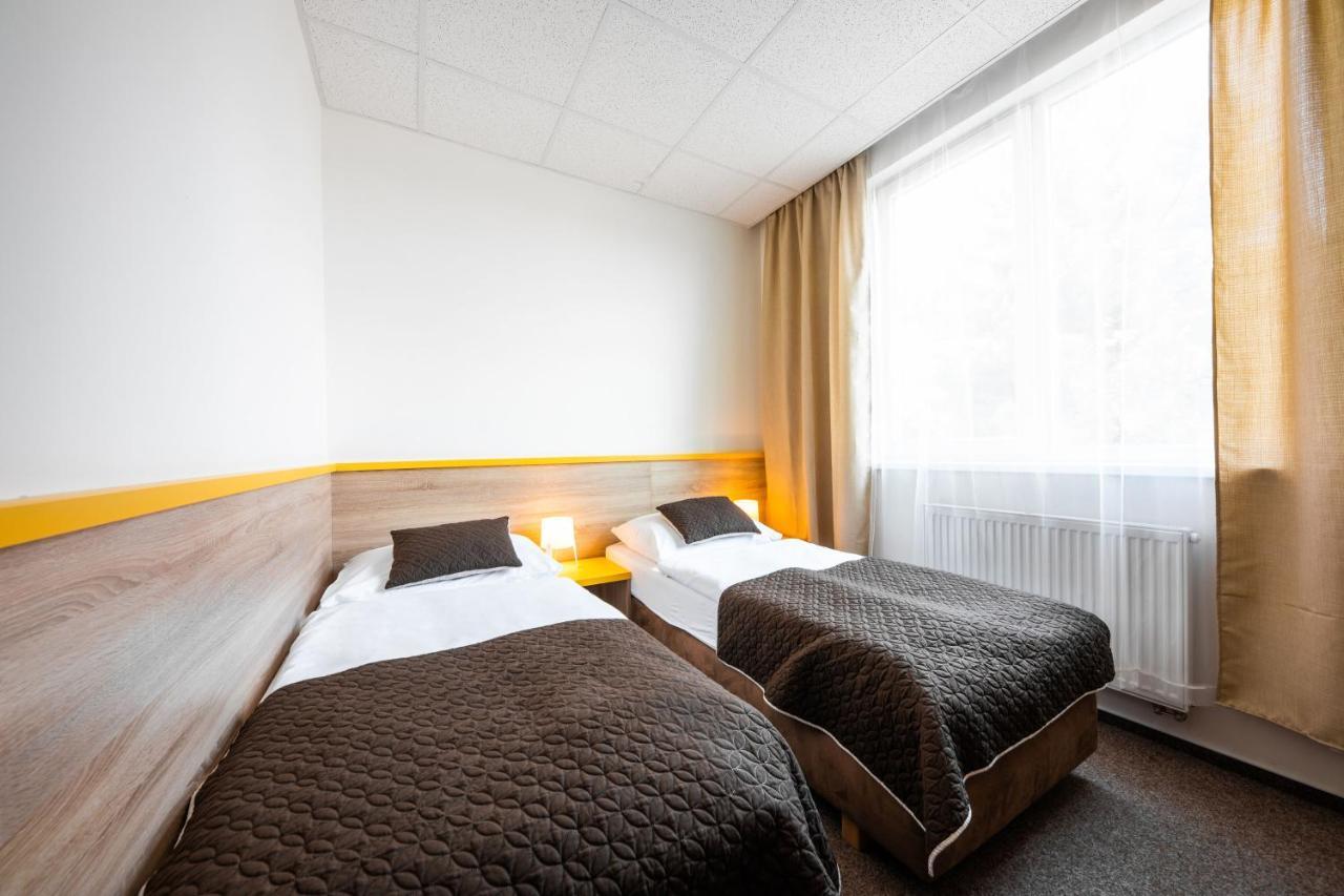 City Hostel Brno Modřice Eksteriør billede